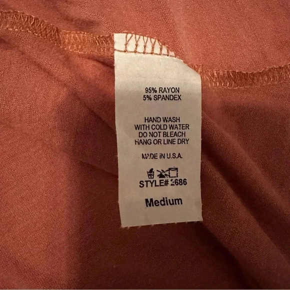 NWT Entro long sleeve vneck top blush size M - Picture 7 of 7